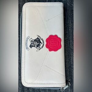 Harry Potter Hogwarts Letter Wallet!